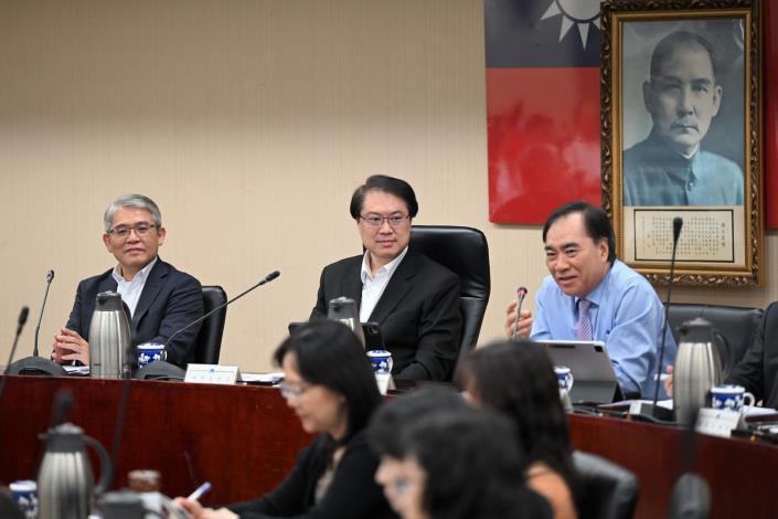 林右昌部長主持113年5月9日內政部部務會報-6，共6張.jpg