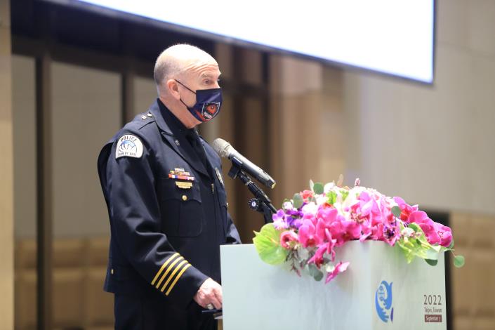 國際警察首長協會（IACP）會長Henninger （美國科羅拉多州警察局長）致賀詞