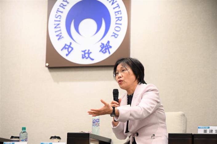 劉世芳部長率馬士元、董建宏政務次長和吳堂安常務次長等與媒體茶敘-6