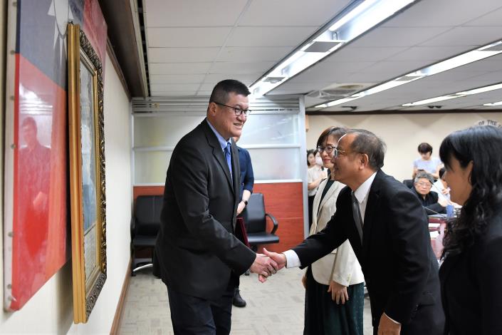 馬政務次長主持新任 綜合規劃司 宗教及禮制司 合作及人民團體司 三位司長 宣誓典禮