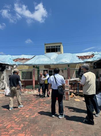 本部國土管理署長至臺南佳里番子寮勘查受損建物