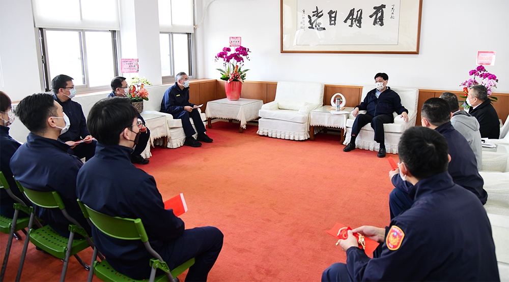 警大校長陳檡文慰勉春節留守同仁