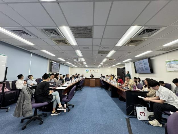 內政部、經濟部及環境部共同辦理住商部門減碳旗艦計畫社會溝通會議