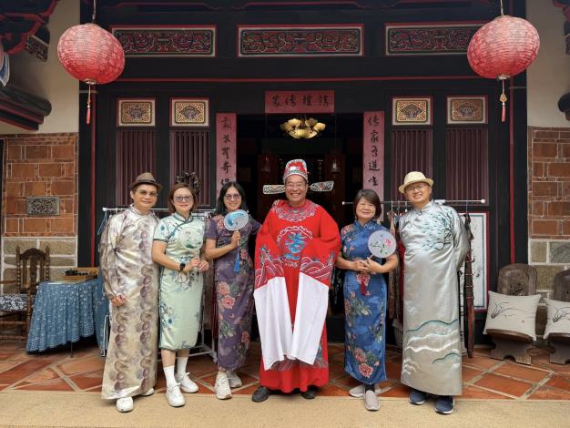 圖9、聚落走讀導覽與體驗活動-旗袍體驗