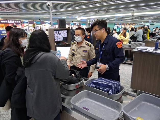 春節期間支援桃園機場旅客通關安檢勤務