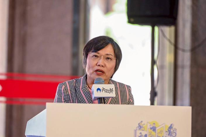 內政部長劉世芳回應媒體提問