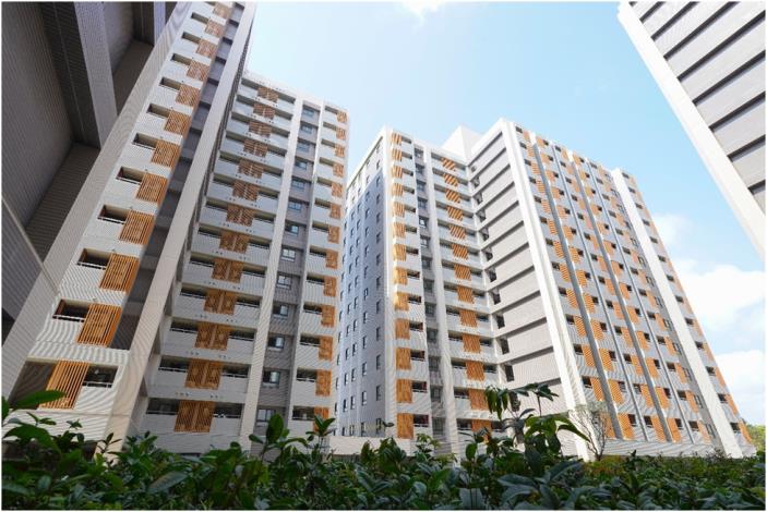 高雄崇實安居建築外觀