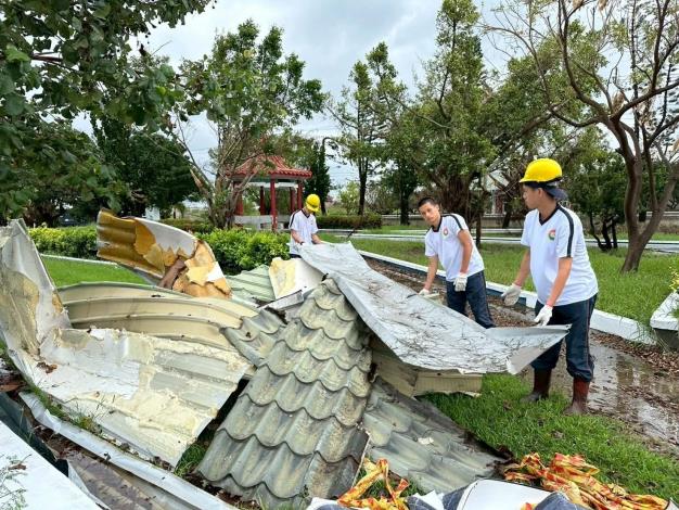 替代役男協助災後復原工作-2