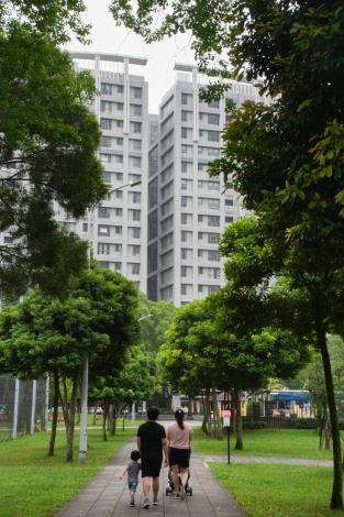 內政部以具體政策實際支持婚育家庭 (2)_0