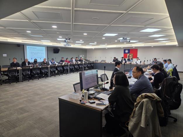 4.內政部召開東沙環礁海域棘冠海星清除行動方案跨部會研商會議