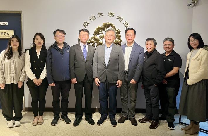 簽署儀式與會人員合影