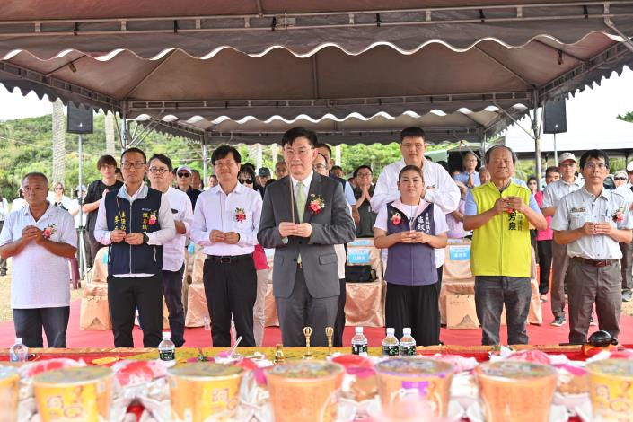 圖4內政部董建宏次長、國家公園署王成機署長、許書國處長、屏東縣政府江國豐副秘書長.JPG