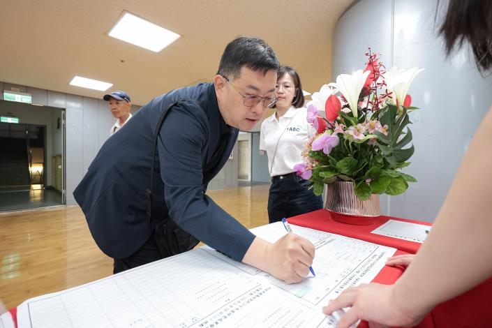 圖4 研究成果發表講習會與會講師報到留影.JPG
