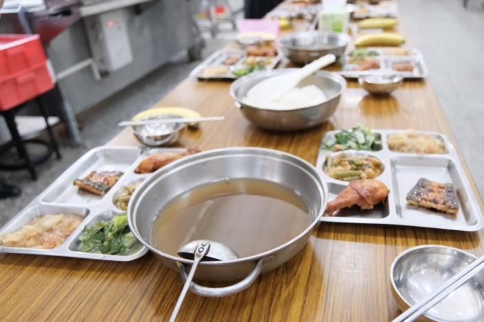 調升團膳主、副食