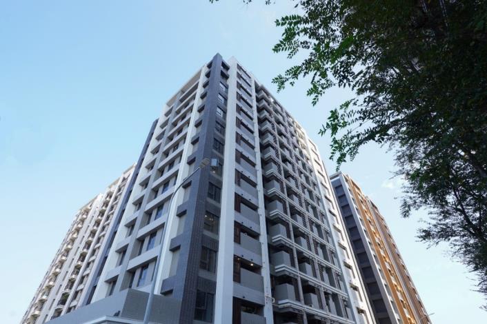 新北市「玫瑰好室」建築外觀。