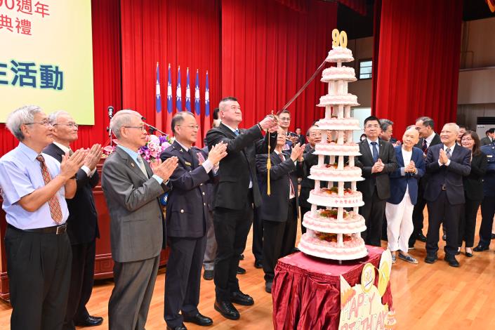 相片7：馬士元次長主持90週年校慶慶生活動_0.JPG