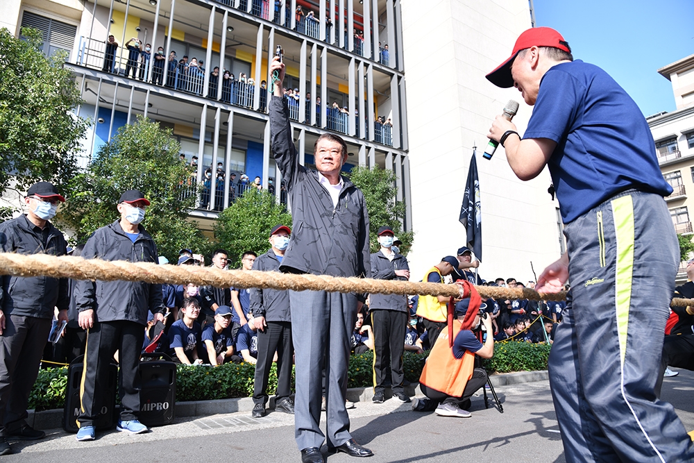 The tug of war competition.