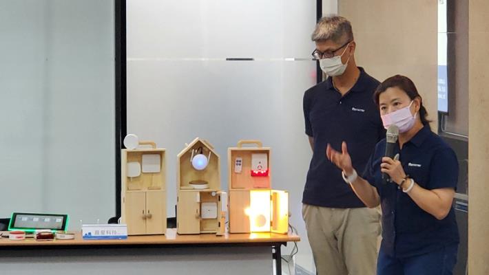 Fig 2 On-site product demonstration by the provider