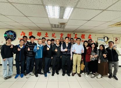 Group photo after the meetin