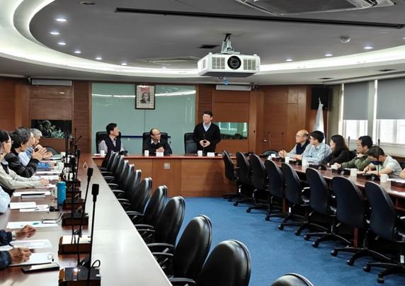 Kuan Chia-jung, appointed Director-General of the Kinmen County Land Administration Bureau, delivers remarks