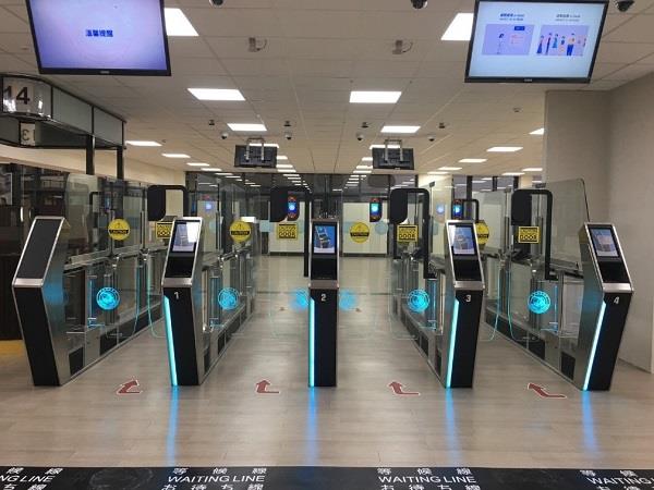 To accommodate the shared arrival and departure inspection hall environment at international cruise ports, the NIA has established bidirectional automated clearance systems (e-Gates) for cruise passengers to use durin
