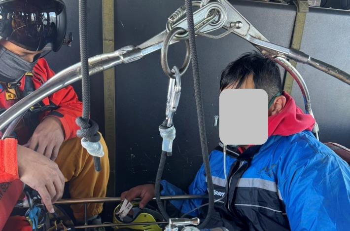 完成人員吊掛上機