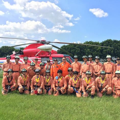 消防局立體救災團體合照.JPG