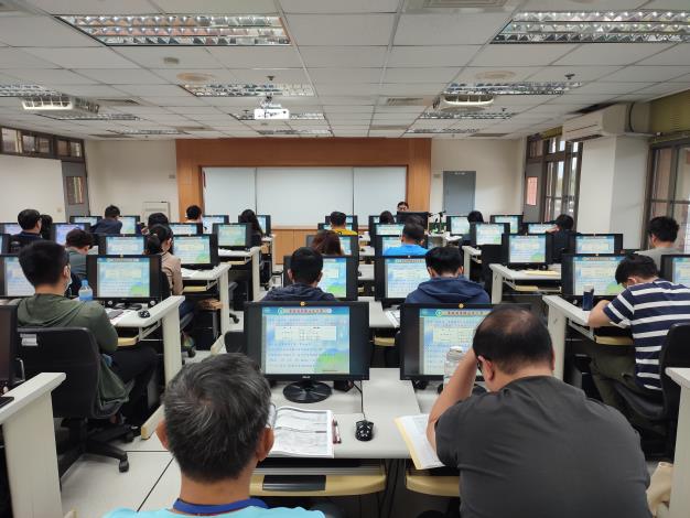 圖根測量平計算差研習班上課情形2