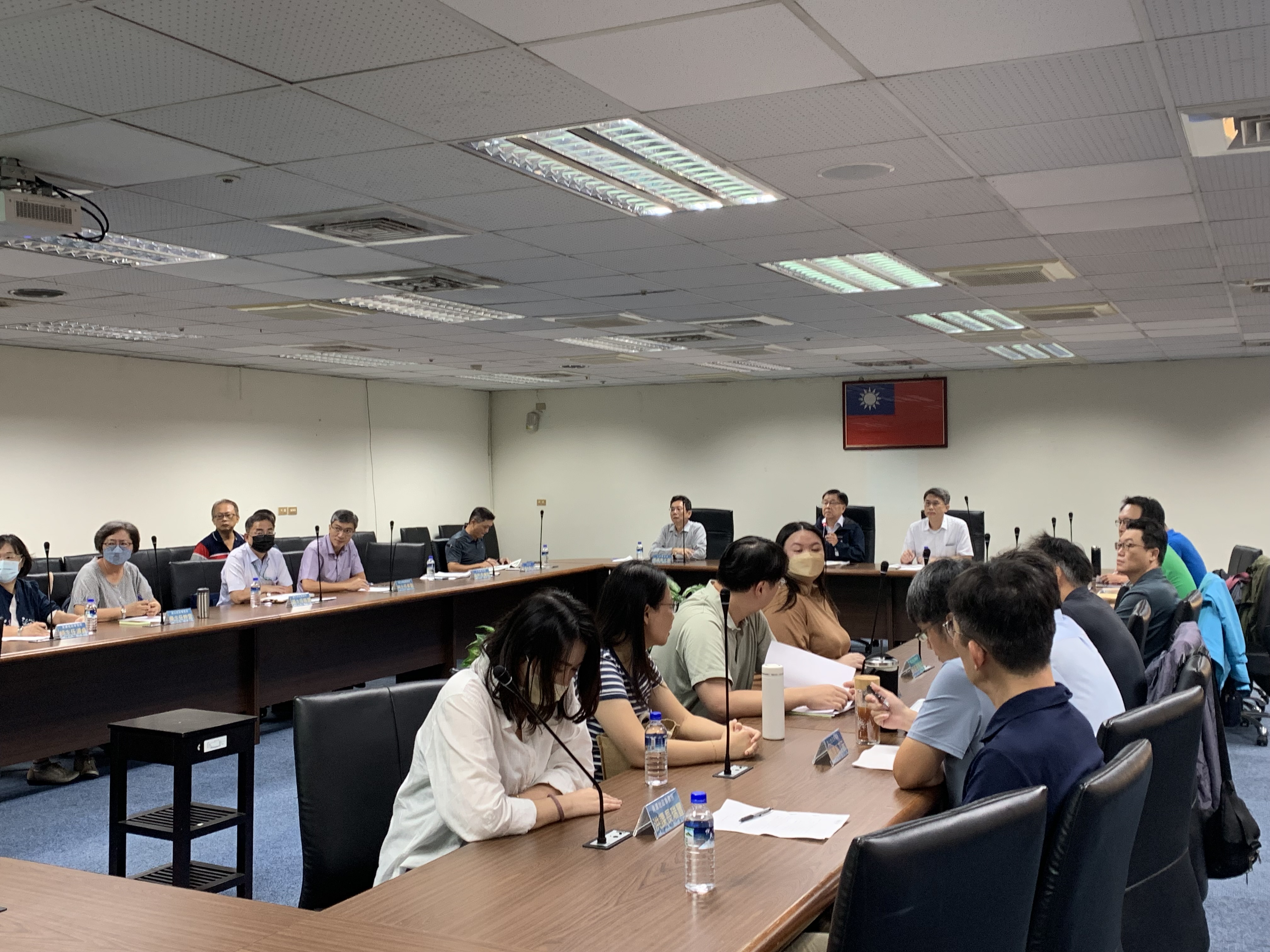 本中心林簡任技正昌鑑率管考小組至高雄市政府辦理管考作業情形