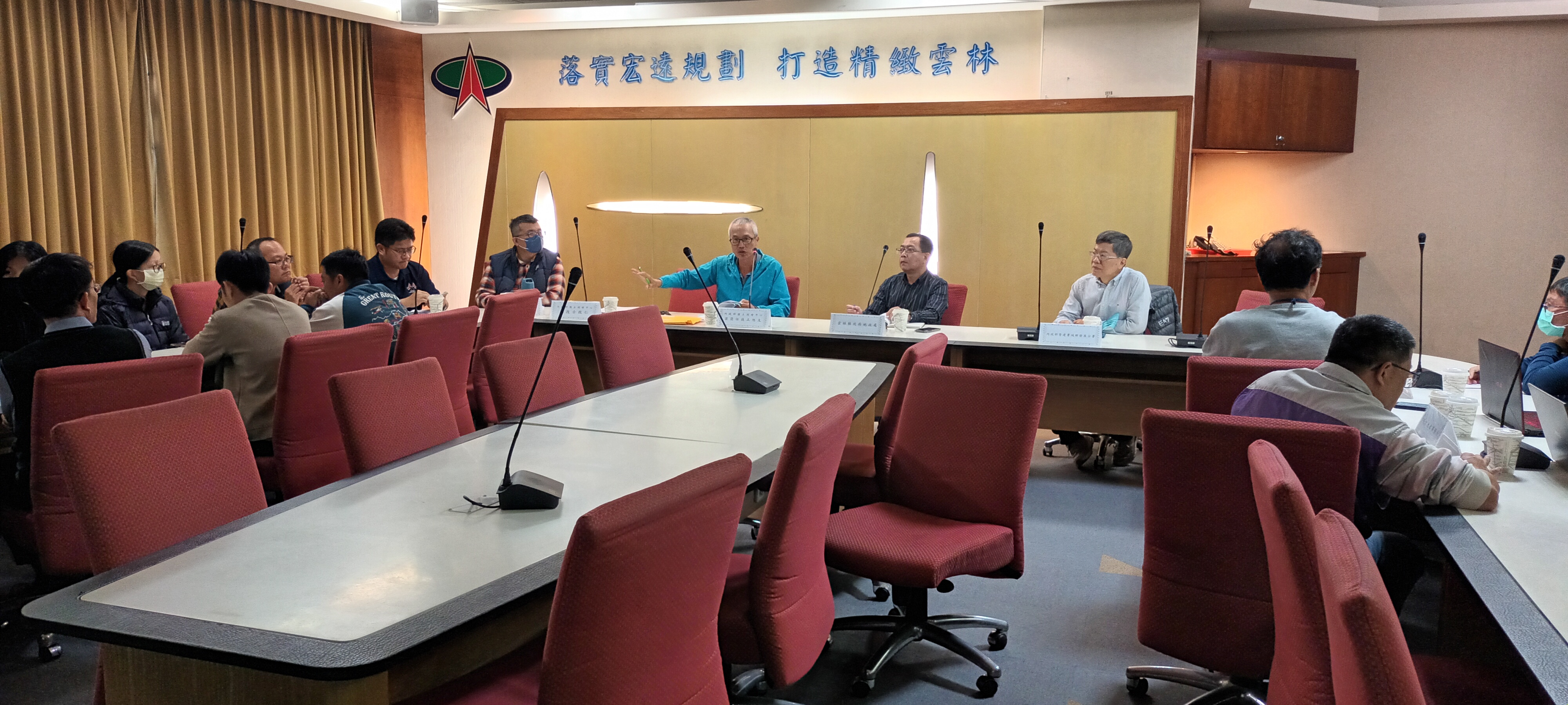 本中心梁簡任技正旭文率管考小組至雲林縣政府辦理管考作業情形