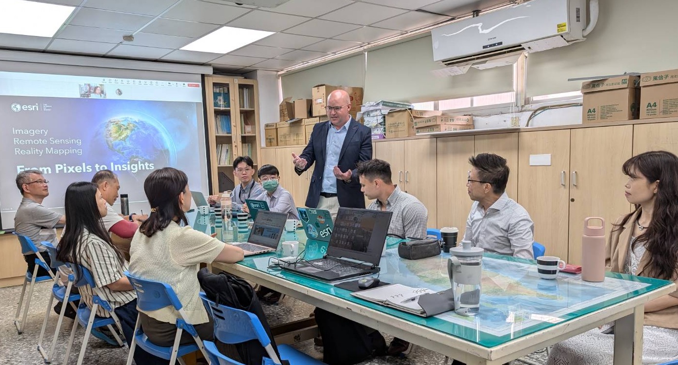 Esri亞太區總經理 Peter Hawkins分享情形