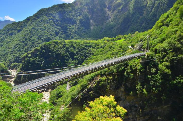 Buluowan Buluowan Suspension Bridge (Source Taroko N. P. HQ)