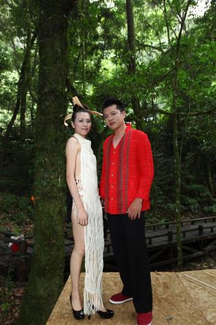 2011泰雅服裝秀-男女模特服裝秀照片