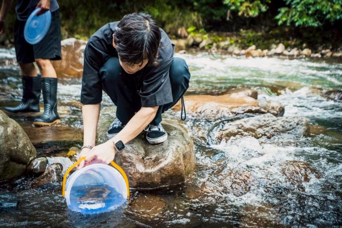 聖石放流活動_251020_6