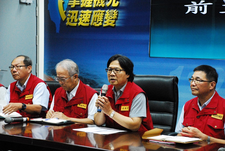 內政部長葉俊榮親自主持瑪莉亞颱風中央災害應變中心前置情資研判會議