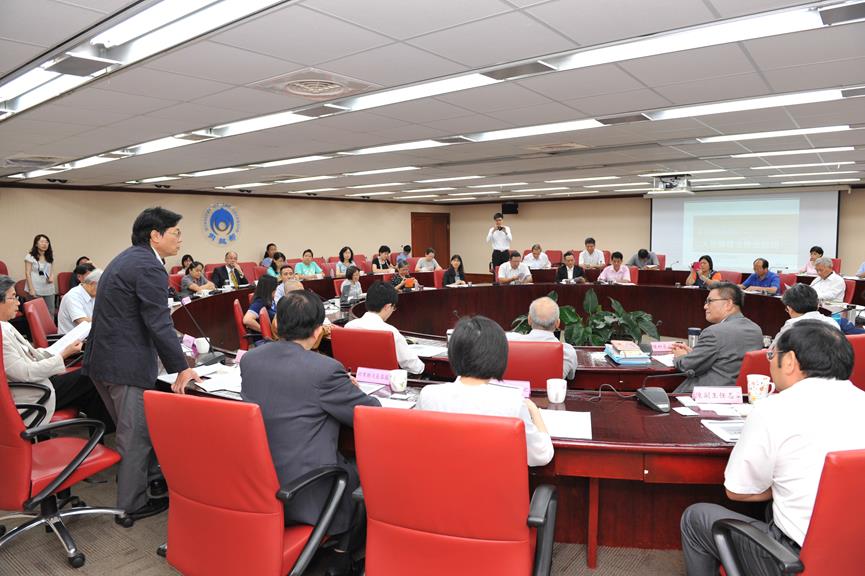 內政部長葉俊榮今(15)日於「部長與團體有約-人民團體法修法說明會」上致詞