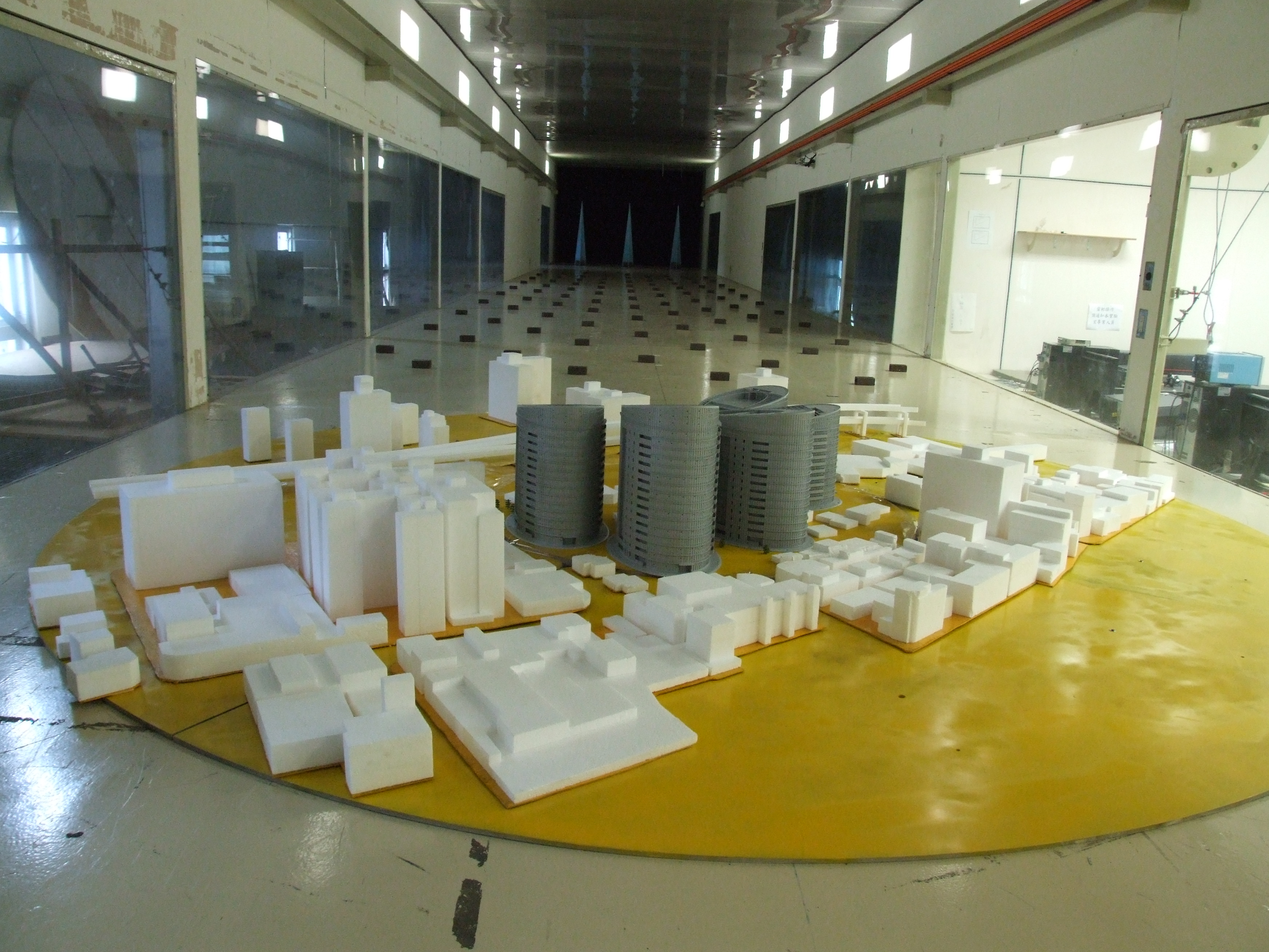 圖3.縮尺建築模型風洞試驗
