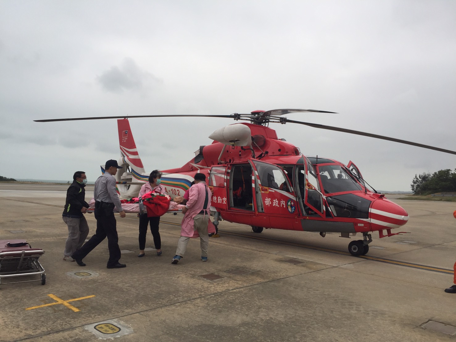 NASC evacuated a patient in Kinmen suffering acute cholecystitis, liver abscess and blood poisoning for medical assistance