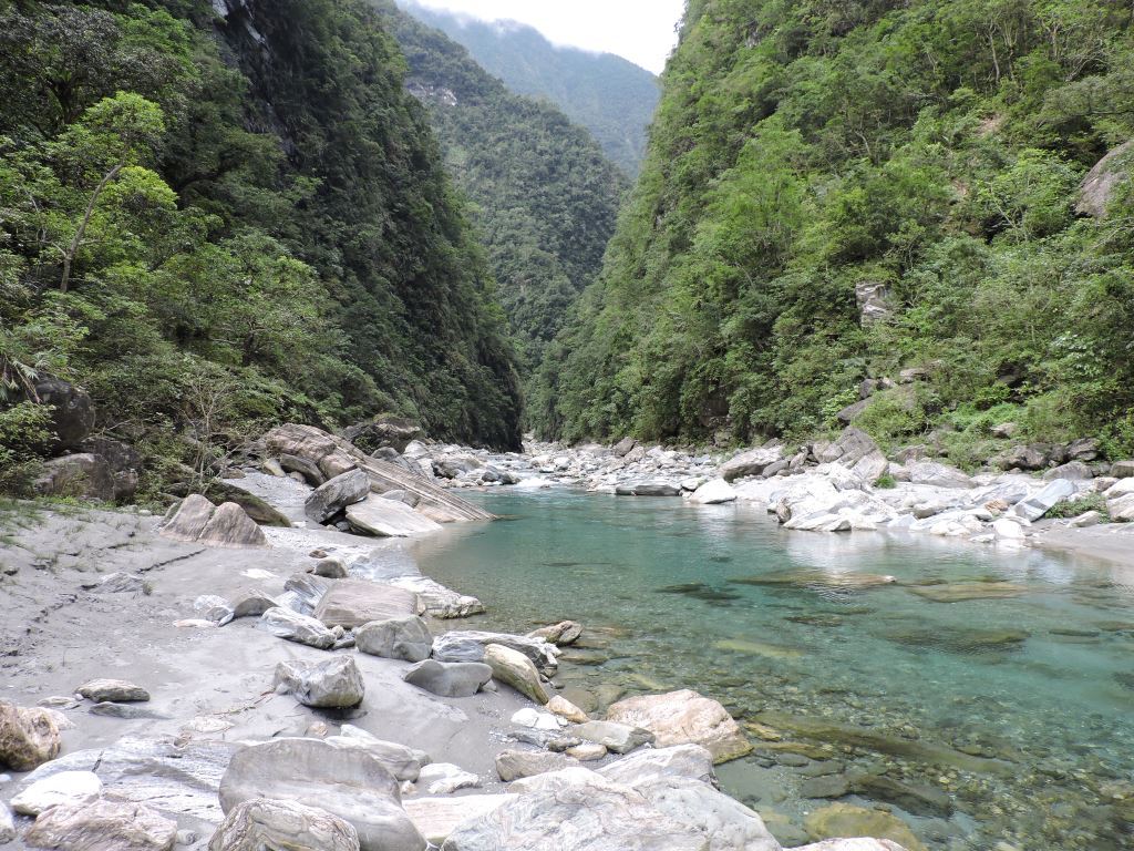 South Sanzhan River  (.jpg)