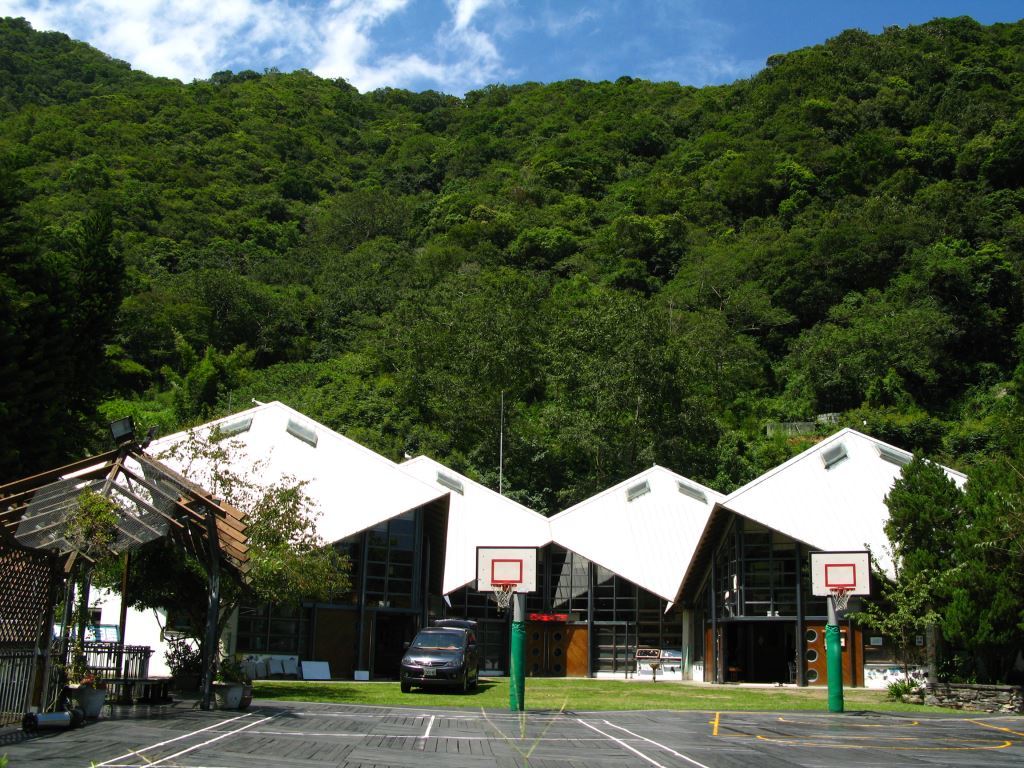西宝森小学校バスケットボールスタジアムの風景(.jpg)