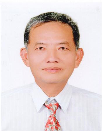 謝坤易