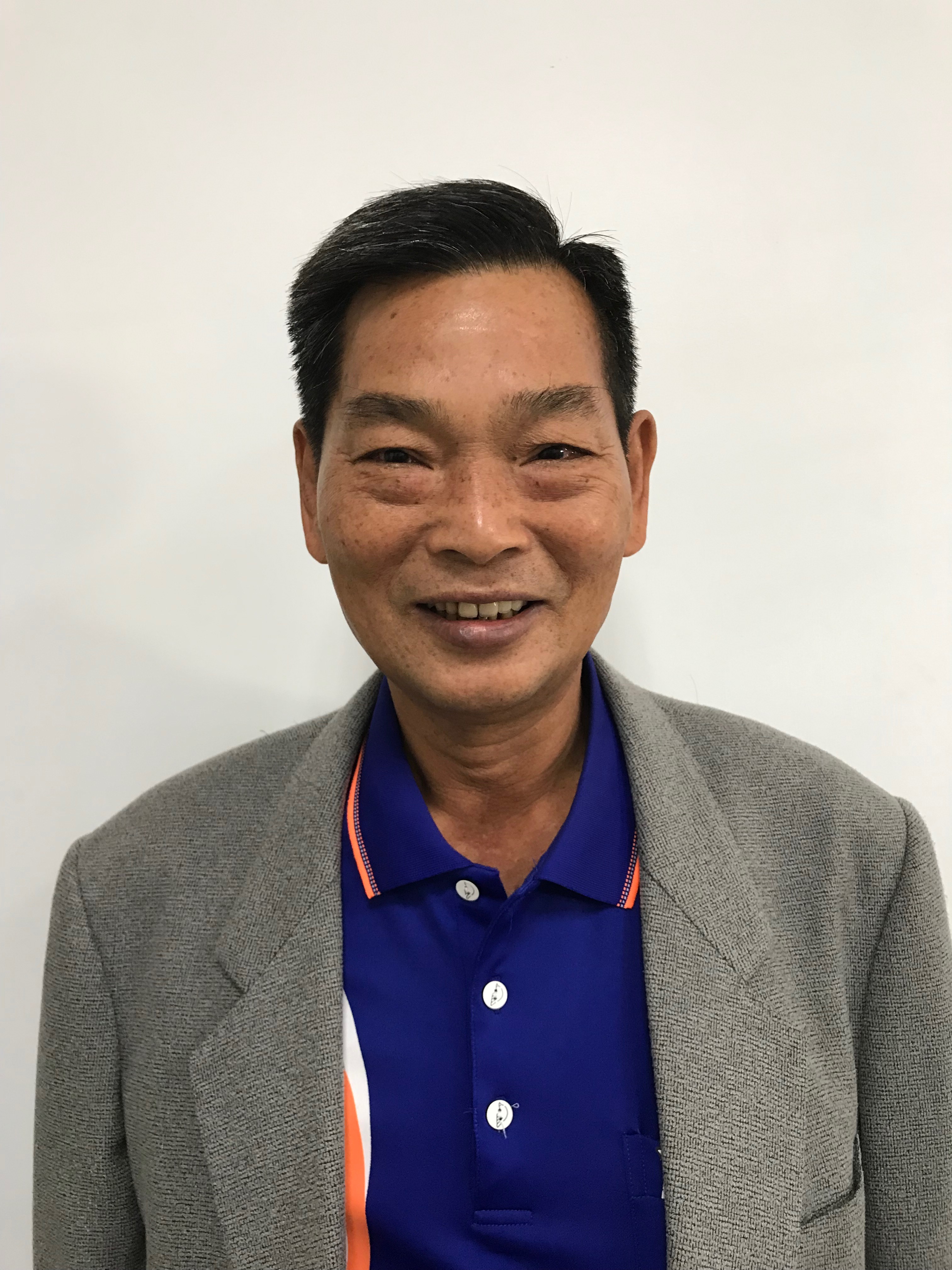 許　良富