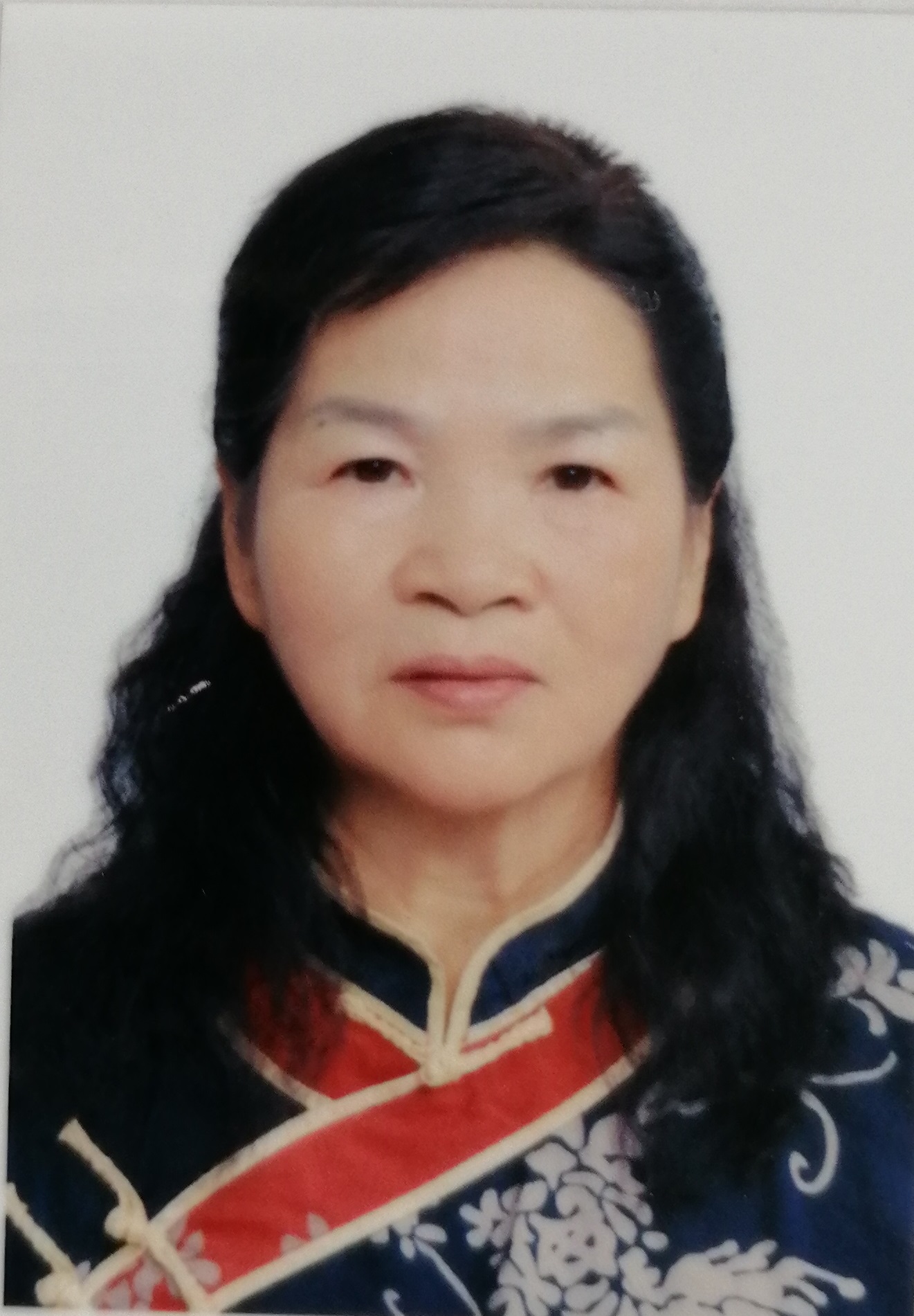 林　美貴
