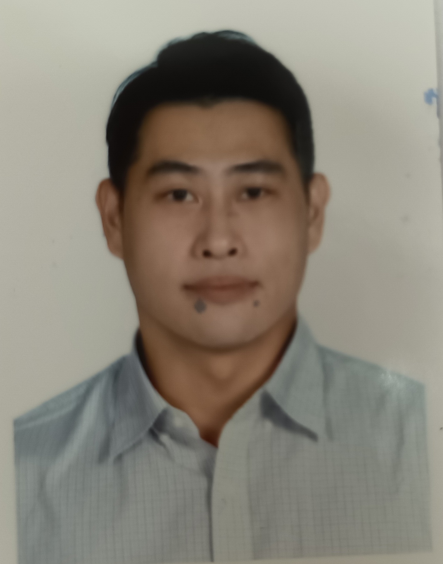 李育丞