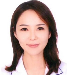 王　頤翎
