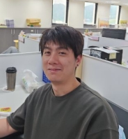 林　秉慶