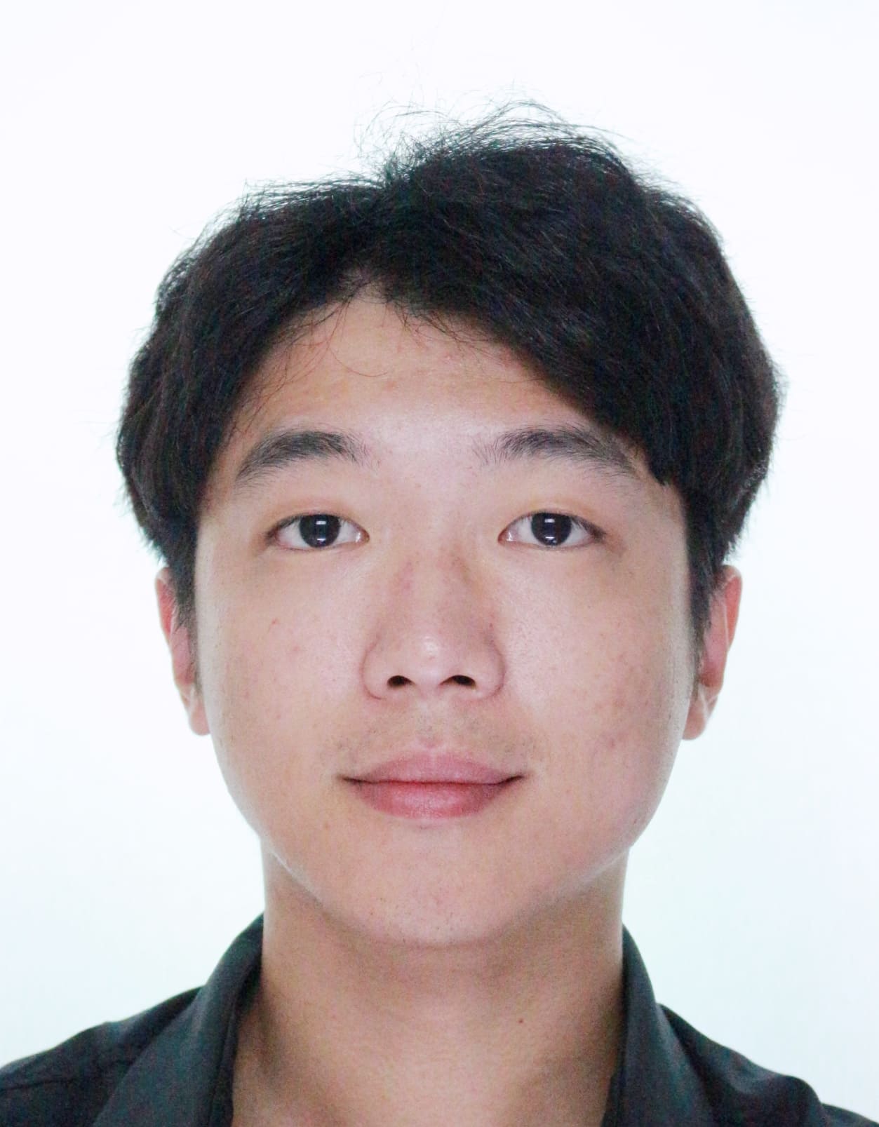 許　顥耀
