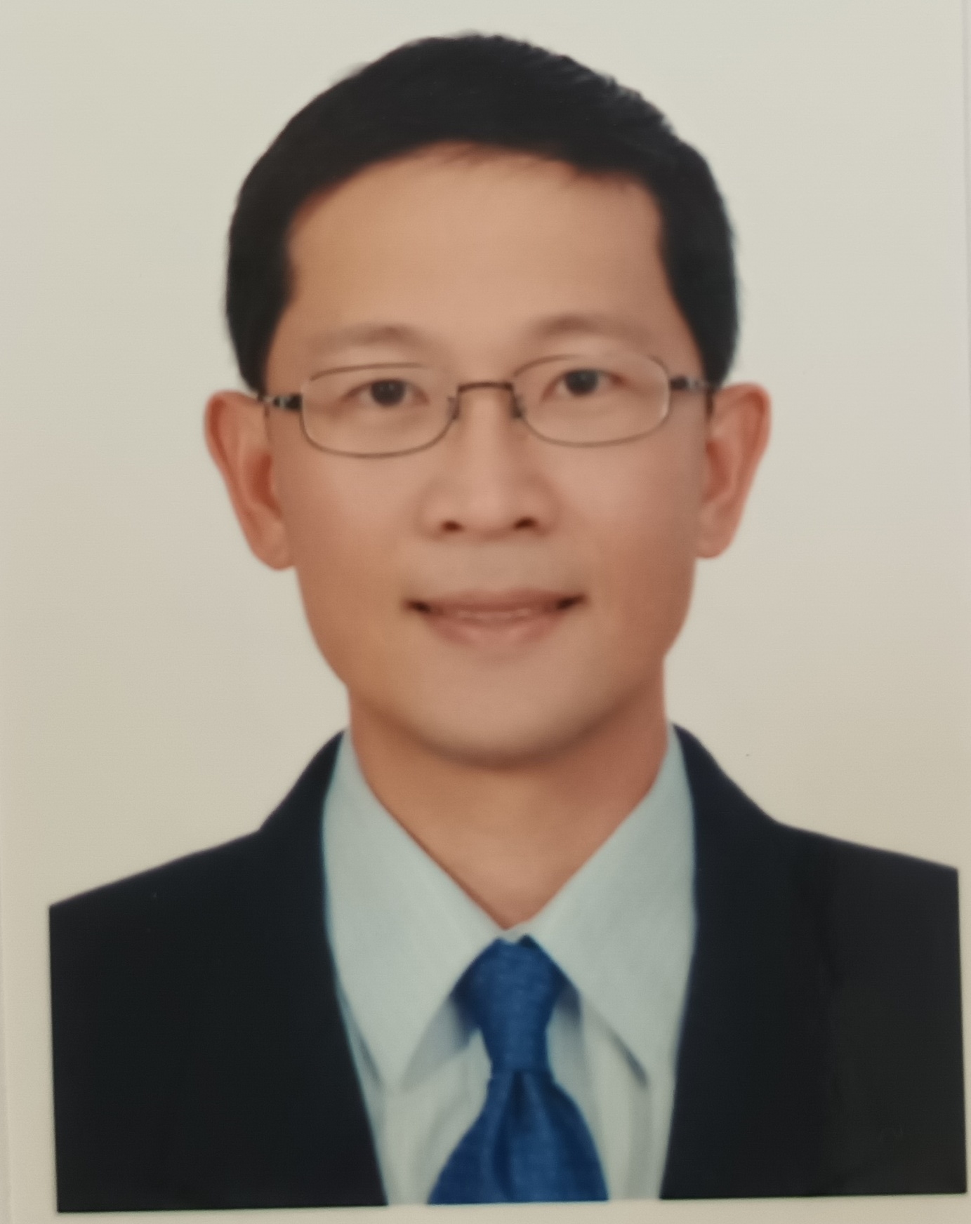 傅　士熒