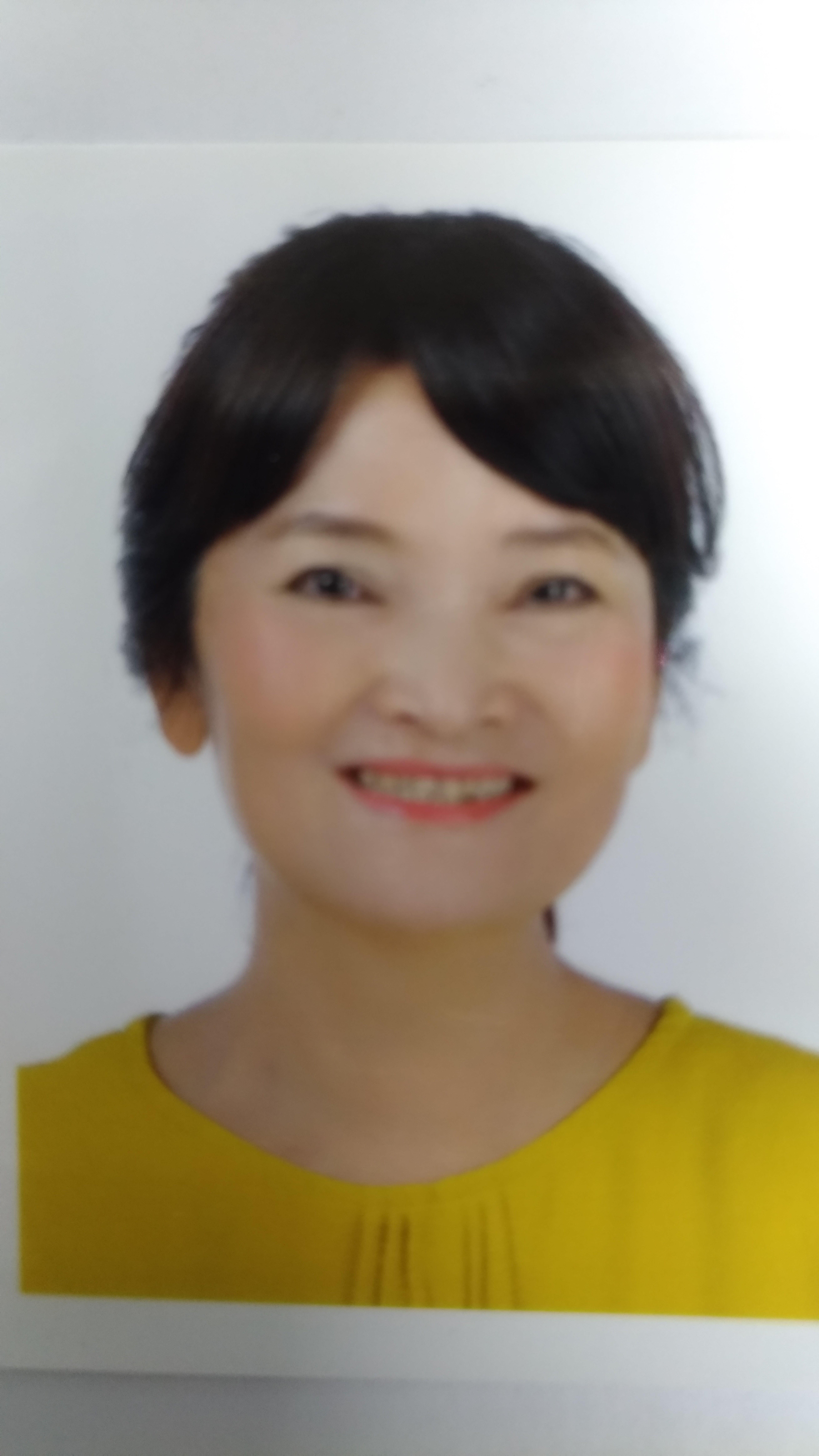 鍾　瑜娟