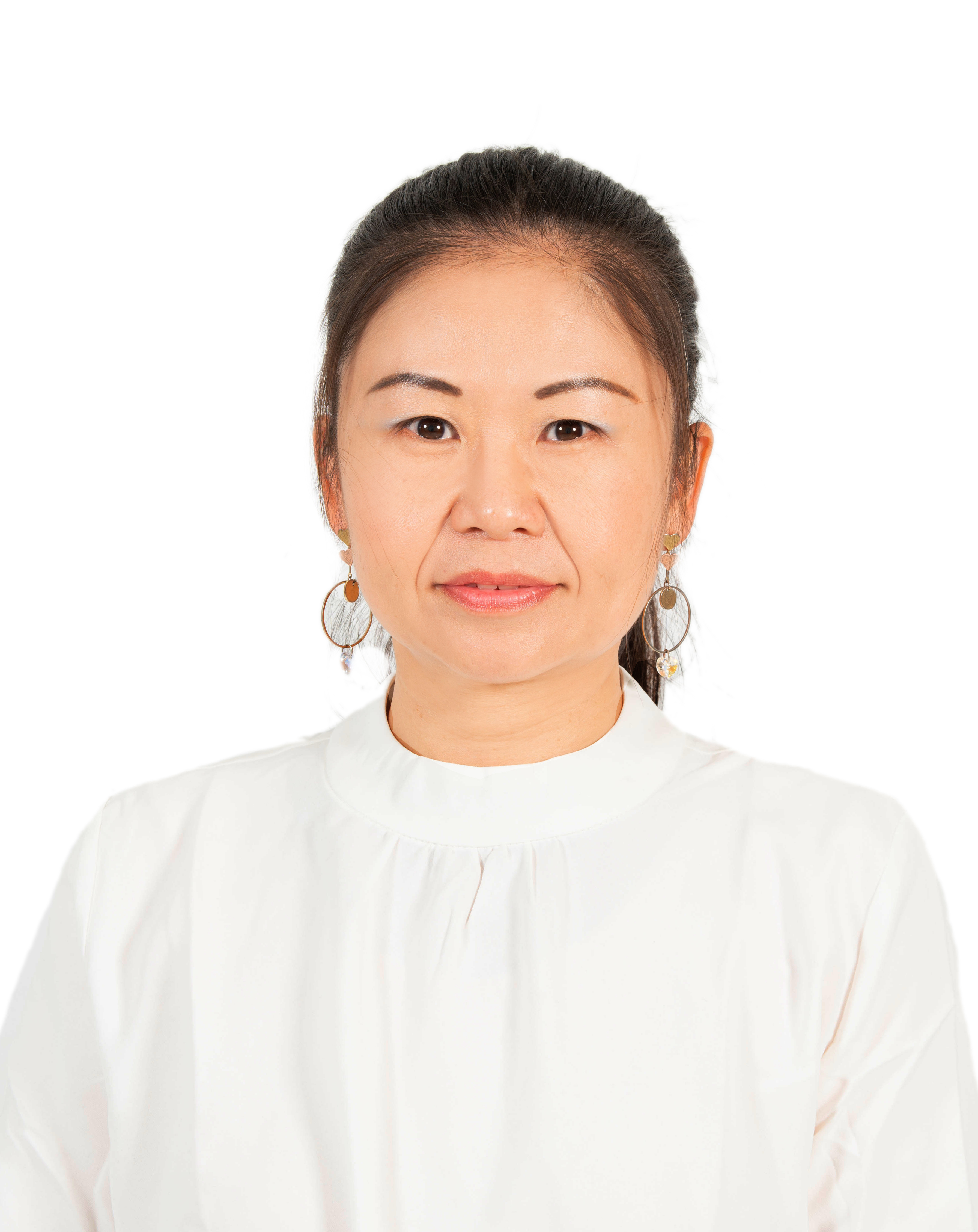 許　惠菁
